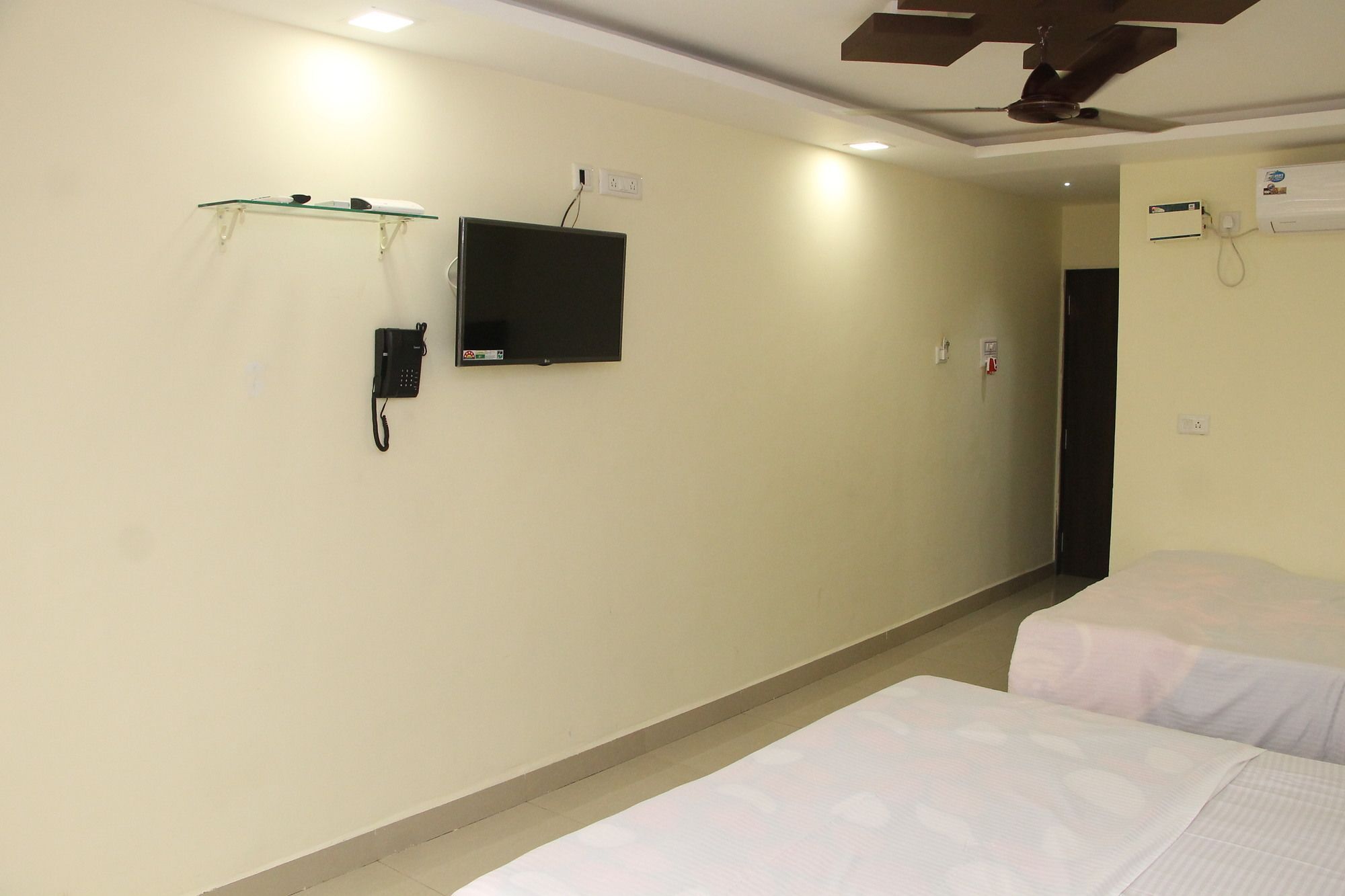 Swaraj The Goan Dream Hotel Calangute Eksteriør billede