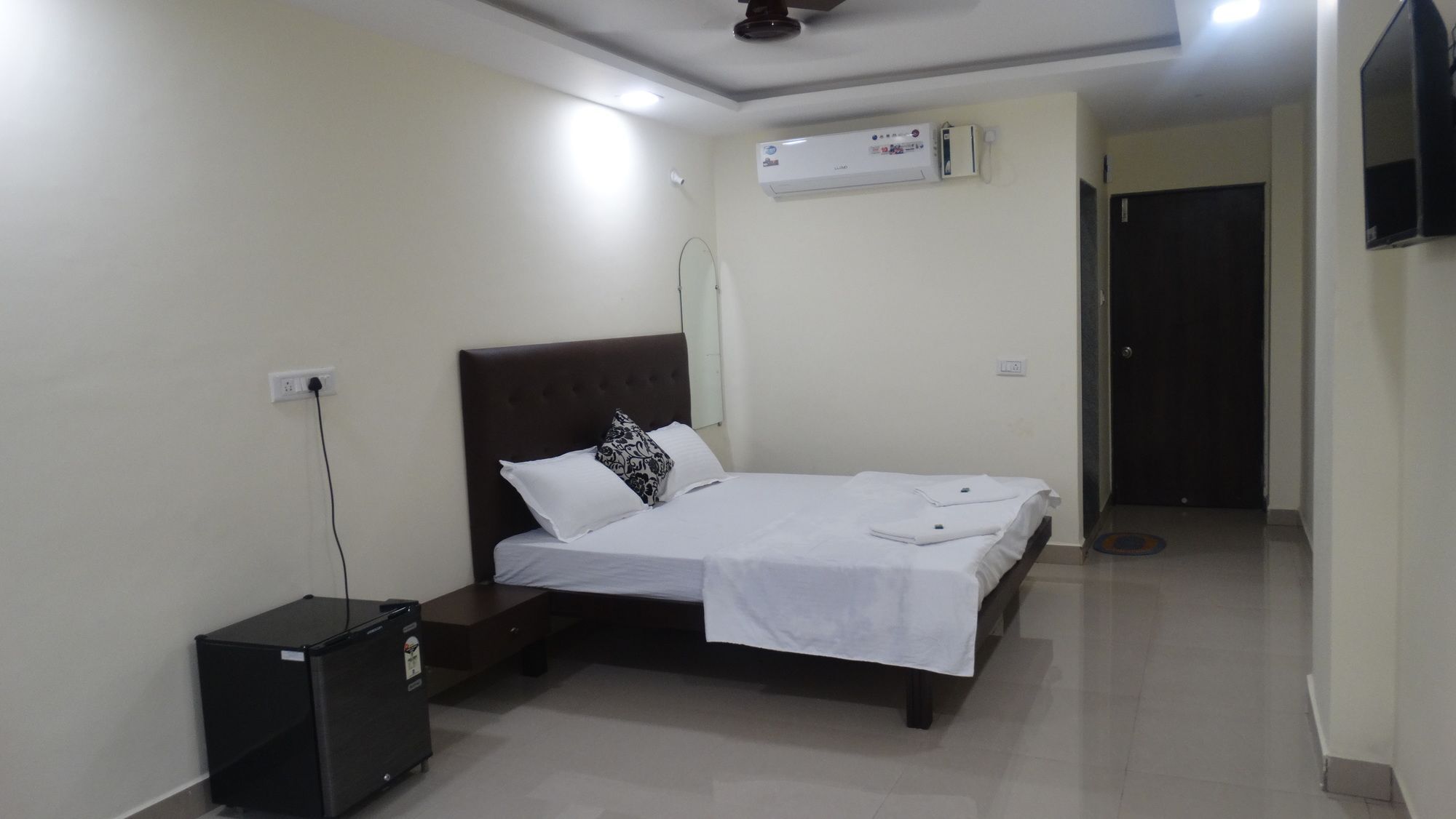 Swaraj The Goan Dream Hotel Calangute Eksteriør billede